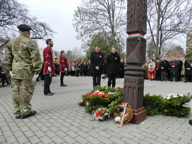 A haza minden előtt 18